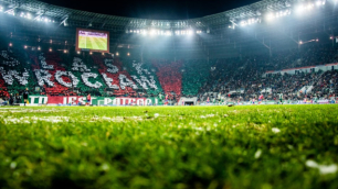 Śląsk ukarany za butelkę rzuconą z trybun. Jest oświadczenie klubu
