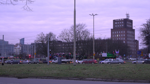 Krajobraz po proteście rolników. Spalona ziemia i wieniec - 14