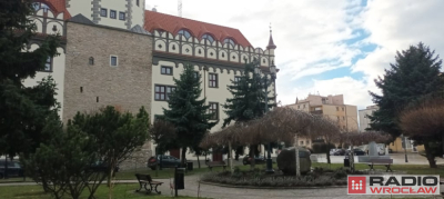 Odbudowano przedwojenny Ratusz w Strzelinie