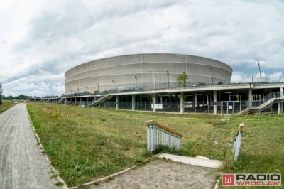 Skarżą się na śmieci po meczach piłkarskiego Śląska