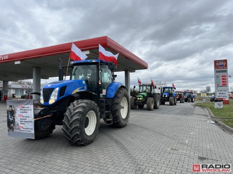 Rozpoczął się kolejny dzień rolniczych strajków - 13