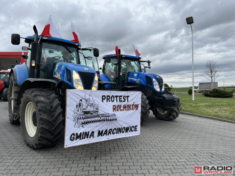Rozpoczął się kolejny dzień rolniczych strajków - 14