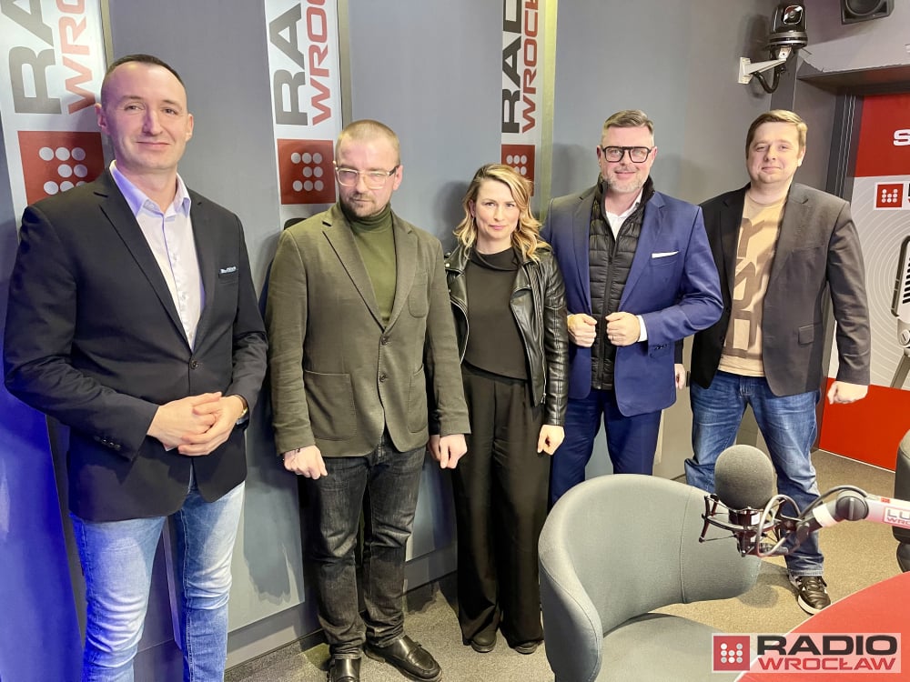 Polityczne potyczki: Nielegalne wysypiska, komisje śledcze, wybory we Wrocławiu - fot. RW