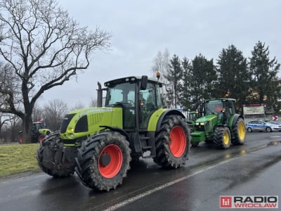 Uwaga, kierowcy! Przedłużył się protest rolników na S8