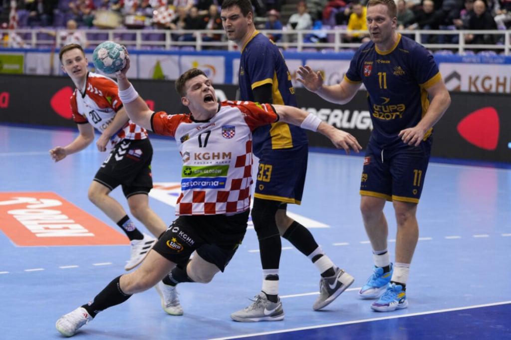 Dwie różne połowy Chrobrego - fot. mat. prasowe PGNiG Superliga