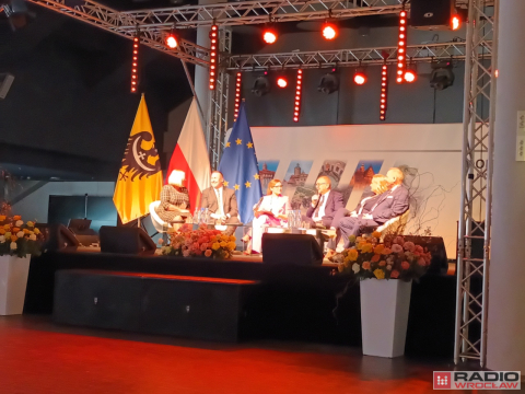 Reakcja 24: X Kongres Samorządowy - 1
