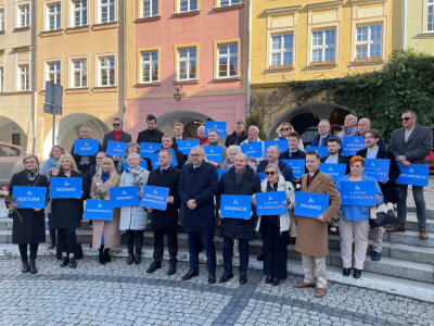 Bezpartyjni Samorządowcy z Powiatu karkonoskiego pokazali listy wyborcze
