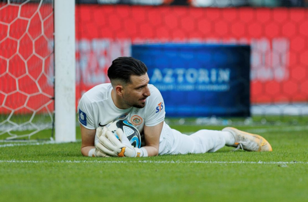 Dobra postawa bramkarza Zagłębia znów doceniona - fot. zaglebie.com/Tomasz Folta