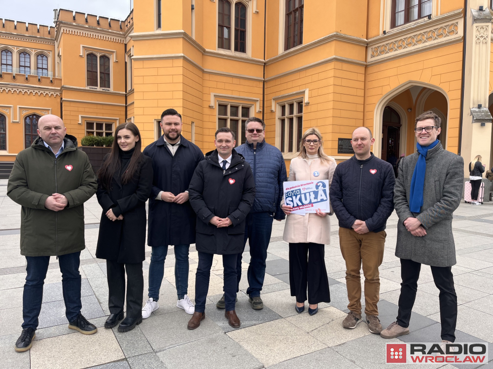 Kandydaci Koalicji Obywatelskiej przedstawili pomysły na transport publiczny w regionie - fot. Joanna Jaros