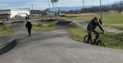 Rowerowe centrum dla małych i dużych w Jeleniej G&oacute;rze