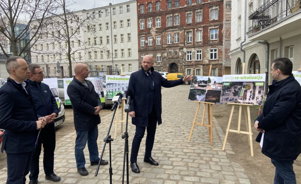 Wrocław chce wyremontować kolejnych 100 kamienic i 70 podwórek  - Fot: Martyna Czerwińska