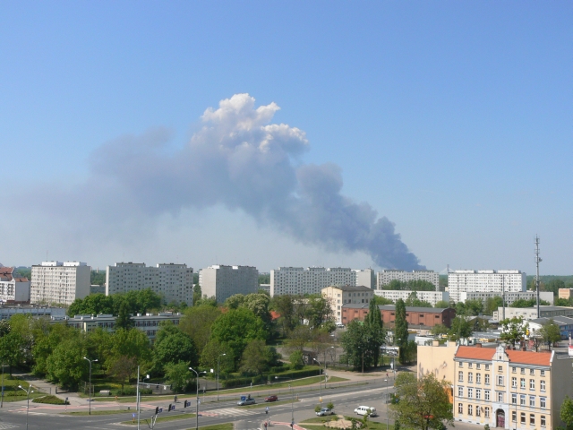 Pożar hali na Maślicach (Zobacz) - 3