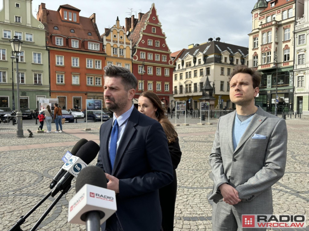 Nowa Lewica: Polki zasługują na konkretną opiekę medyczną - Fot: Mateusz Florczyk