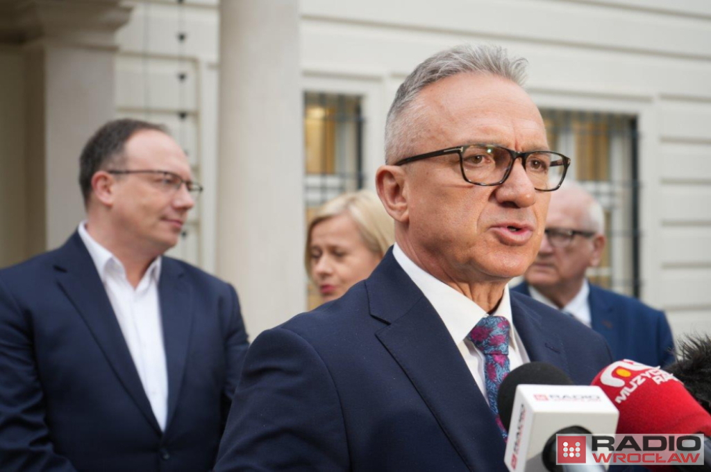 Zmiana politycznych barw w Bolesławcu. Piotr Roman poparty przez Trzecią Drogą - fot. RW