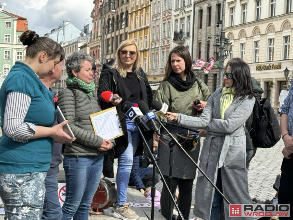 Mogą posypać się kary, Wrocław nie zdąży z wymianą kopciuchów - fot. Mateusz Florczyk, Radio Wrocław
