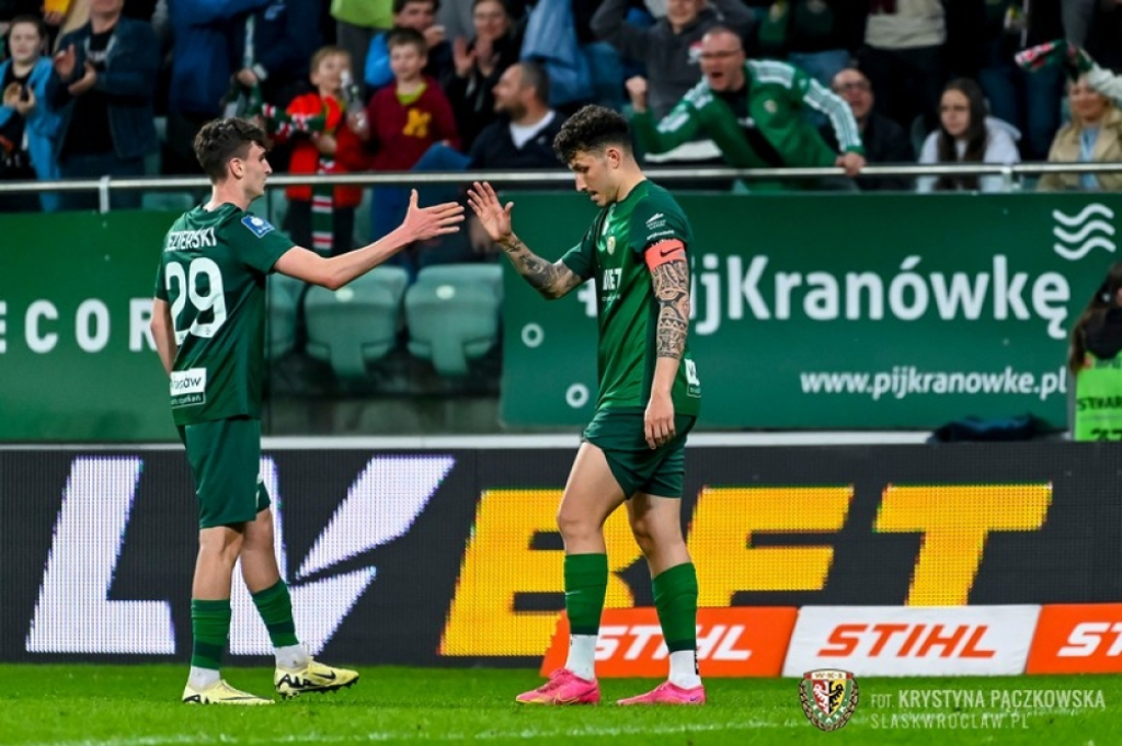 Śląsk jedzie do Zabrza bez Exposito - fot. slaskwroclaw.pl