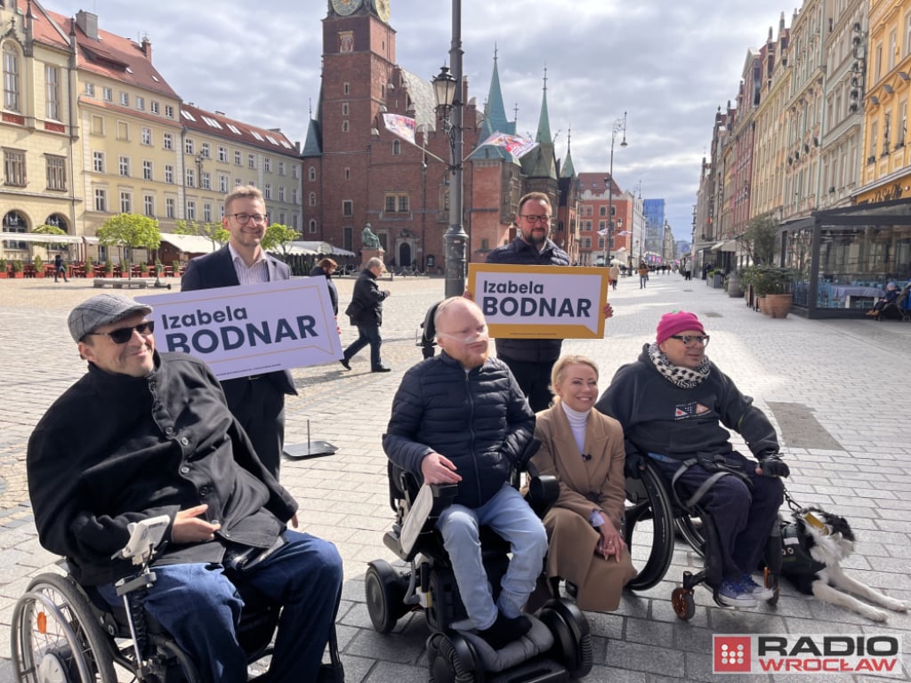 Izabela Bodnar obiecuje remont Zaułka Solnego - fot. Joanna Jaros