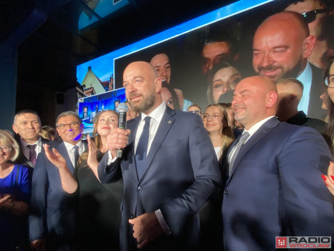 Sutryk, Łużniak, Moskal-Słaniewska na kolejną kadencję. Kupaj prezydentem Legnicy - 3