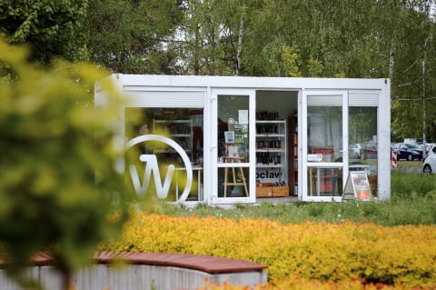 Mieszkańcy wrocławskiego Zakrzowa mają własną bibliotekę - 2