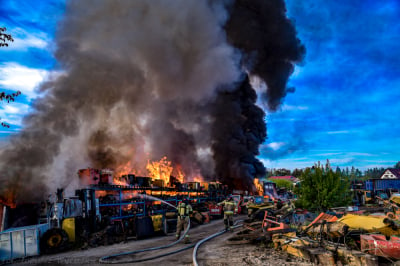 Bardzo groźny pożar na peryferiach Chojnowa