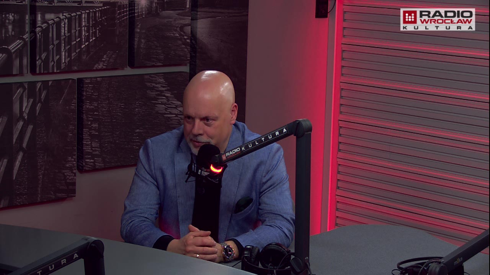 Słowo honoru: Wywiad z Markiem Krajewskim (WIDEO) - fot. RWK