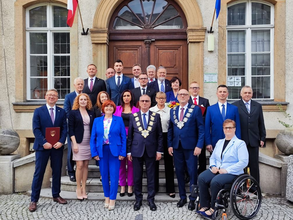 Nowe-stare władze Jeleniej Góry - fot. UM Jelenia Góra