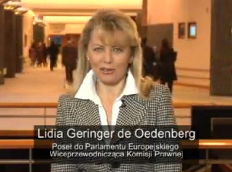 Europosłanka zapatrzona w internautów (Posłuchaj) - (Kadr z wideobloga Lidii Geringer w YouTube)