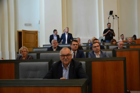 Nie Michał Jaros z PO a Paweł Gancarz z PSL nowym marszałkiem - 1