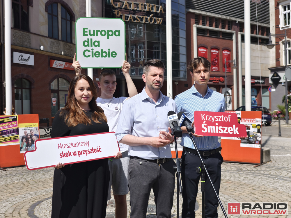 Lewica o wsparciu rozwoju mieszkalnictwa komunalnego - fot. RW