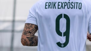 WKS złożył Erikowi Exposito już trzy oferty