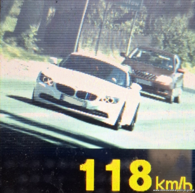 118 km/h w obszarze zabudowanym. Kierująca BMW straciła prawo jazdy