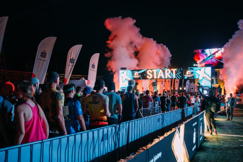 Pobiegliśmy z 10. Wrocław Nocnym Półmaratonem [ZDJĘCIA} - 23