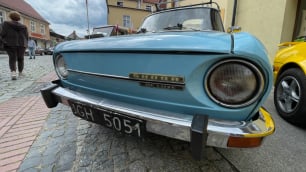 Kowary: Motoryzacyjny "Powr&oacute;t do przeszłości"