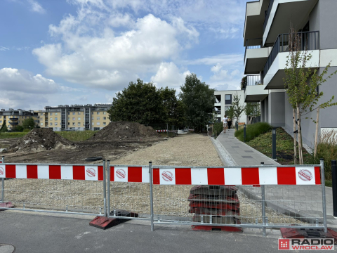Deweloper bez zgody mieszkańców zaczął budować drogę - 1