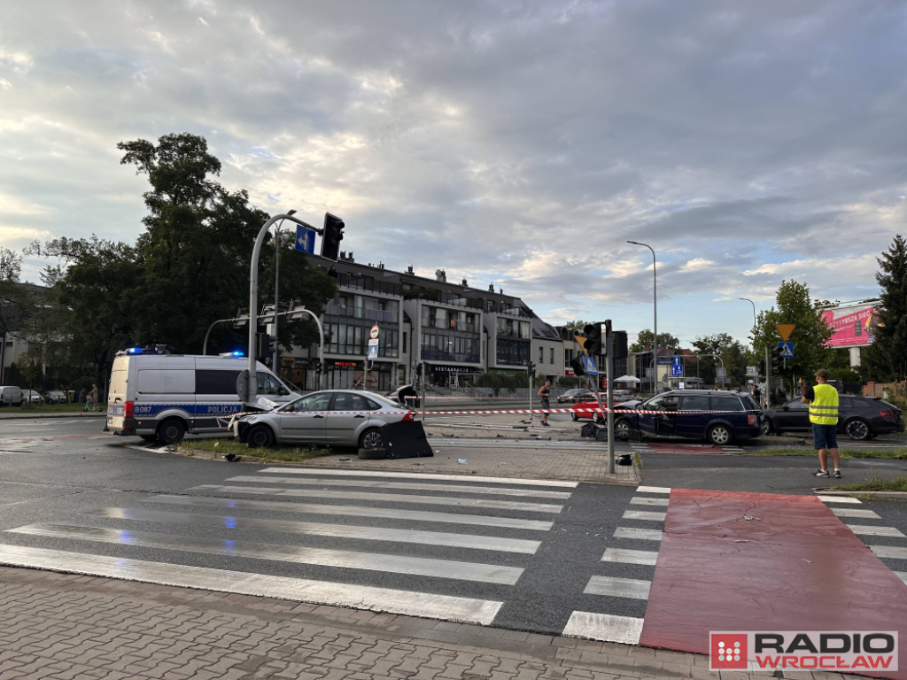 Wypadek na skrzyżowaniu we Wrocławiu – fot. Jakub Dworzecki