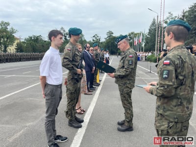 Nowi rezerwiści złożyli przysięgę wojskową w AWL