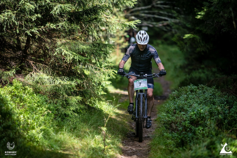Pobiegli i wjechali na Okraj. XI Bieg alpejski i uphill MTB w Kowarach - 26