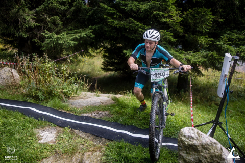Pobiegli i wjechali na Okraj. XI Bieg alpejski i uphill MTB w Kowarach - 42