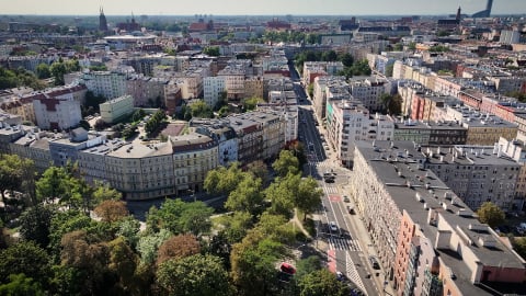 Jak wygląda miejsce legendarnej "Libacji na skwerku"? Po 14 latach odnaleźliśmy skwer w centrum Wrocławia...  - 2
