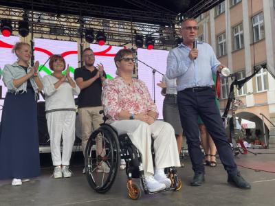 Jeleniog&oacute;rzanie hucznie przywitali swoją paralimpijkę