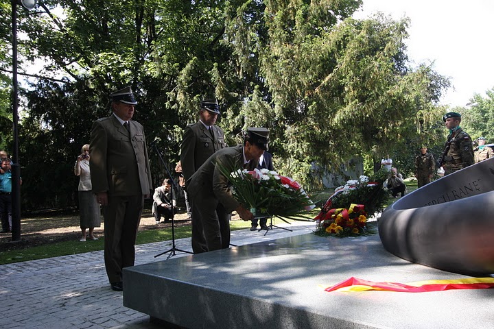 Pomnik rotmistrza Witolda Pileckiego - 10