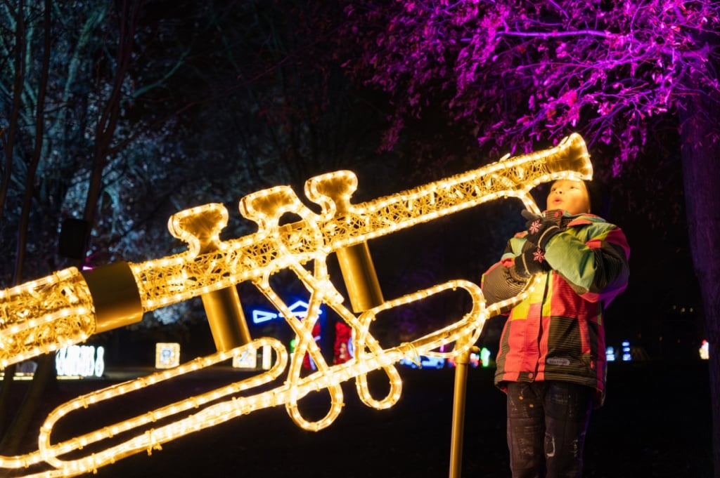 Lumina Park na Zamku Topacz. Tegoroczne iluminacje zabiorą nas do świata "Akademii Pana Kleksa" – Lumina Park już otwarte, fot. mat. prasowe