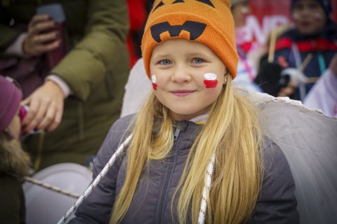 Radosna Parada Niepodległości przeszła ulicami Wrocławia. Zobaczcie zdjęcia! - 19