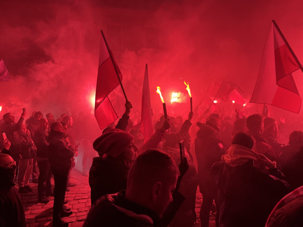 "Marsz Polaków" we Wrocławiu. Policja: użyto petardy hukowej – Marsz 11 listopada we Wrocławiu, fot. Beata Makowska