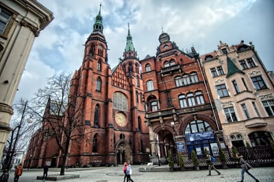 Ulgi na kulturę, sport i komunikację. Wkr&oacute;tce ruszy system Legnickiej Karty Miejskiej