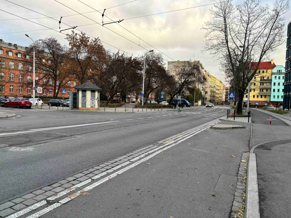 Ulica Szczytnicka we Wrocławiu zostanie deptakiem? Trwają konsultacje społeczne - Powstanie deptak na ul. Szczytnickiej we Wrocławiu? Zdania są mocno podzielone fot. Joanna Jaros