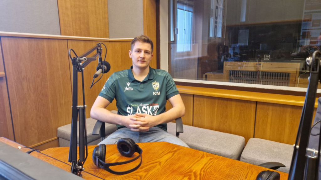 Kacper Majewski był gościem Handballowego Śląska  - Kacper Majewski od pewnego czasu leczy poważną kontuzję - fot. Piotr Pietraszek