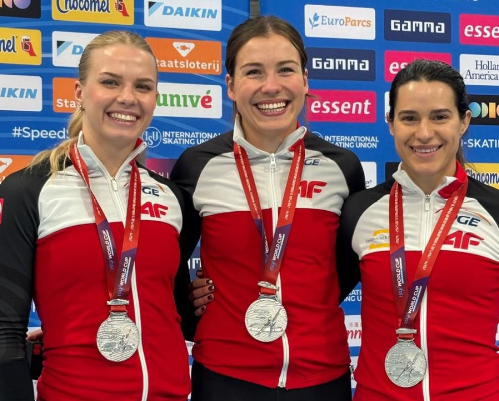 PŚ w łyżwiarstwie szybkim: Ziomek-Nogal najszybsza, Wójcik trzecia na 500 m - Panczenistki MKS Cuprum Lubin stanęły na podium zawodów Pucharu Świata. For. PZŁS