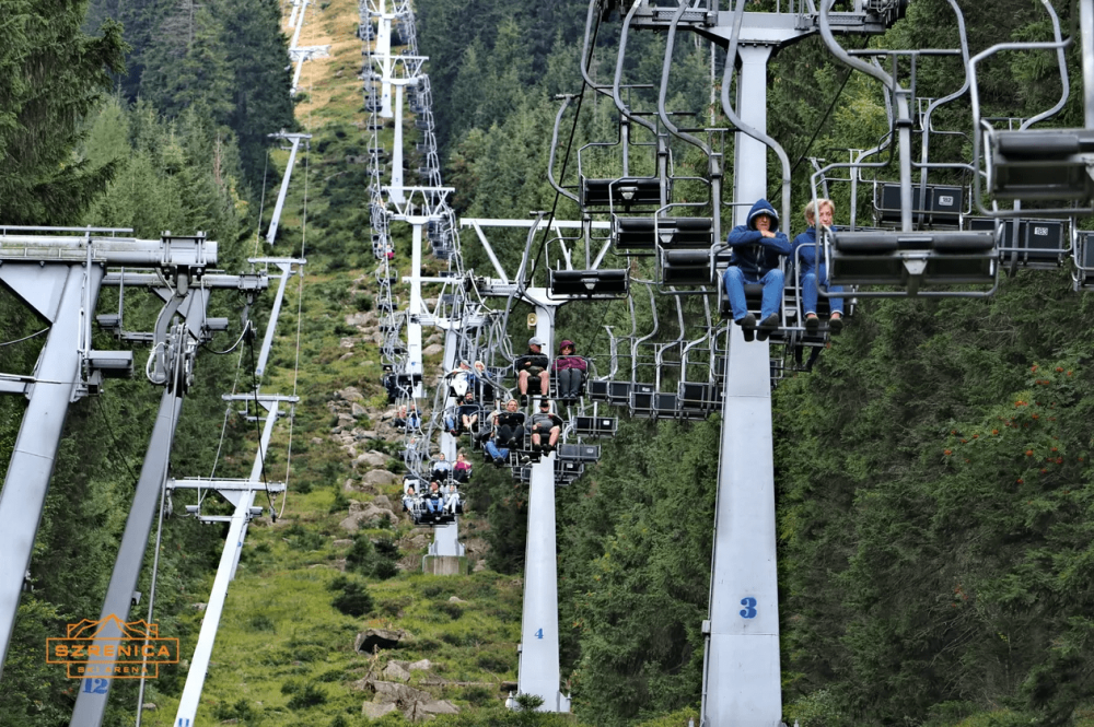 Modernizacja wyciągu na Szrenicę. Więcej komfortu dla narciarzy i turystów latem - fot. Ski Arena Szrenica