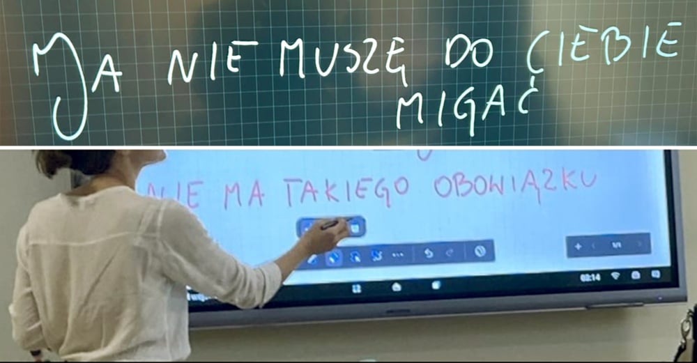 „Nie muszę do ciebie migać". Rodzice niedosłyszących dzieci skarżą się na nauczycieli - „Nie muszę do Ciebie migać" - takie zdanie napisała na tablicy nauczycielka do niesłyszącego ucznia. Fot. archiwum prywatne